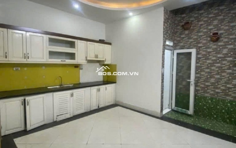 Chỉ 8.3 Tỷ - Phân Lô - Oto - Định Công, Quận Hoàng Mai - 47m, 4 Tầng.