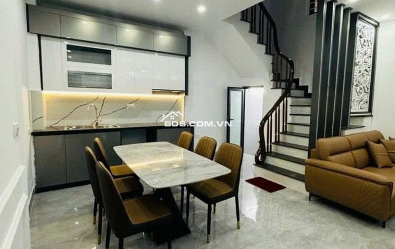 Bán Nhà Khương Đình, Thanh Xuân - Gần Phố - Full Nội Thất - 46m, 5 Tầng - Chỉ 8.6 Tỷ.