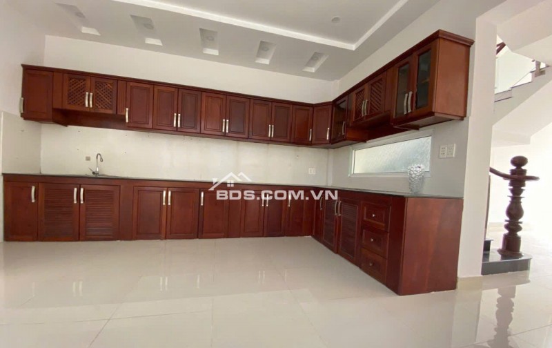Bán nhà DT 201,9m2 Đường Nam Cao có 6PN đang kinh doanh nhà trọ