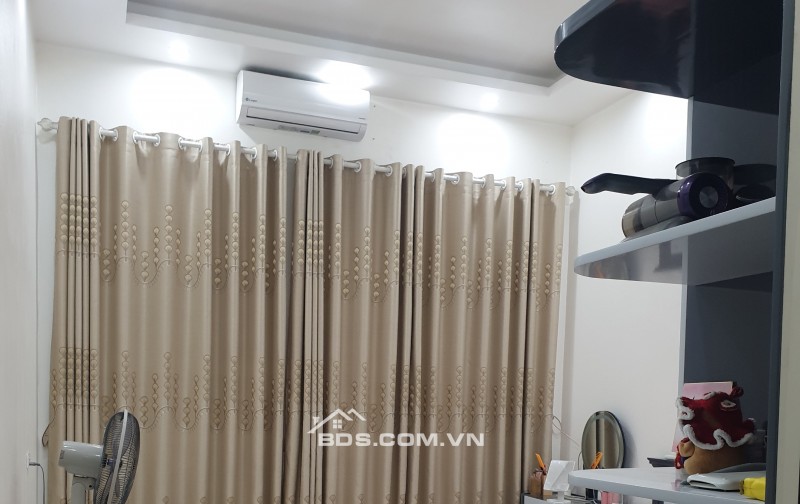 BÁN NHÀ 3.5 TỶ 3 TẦNG 54M2 NGÕ 2 Ô TÔ TRÁNH NHAU GẦN HỒ VỊ XUYÊN