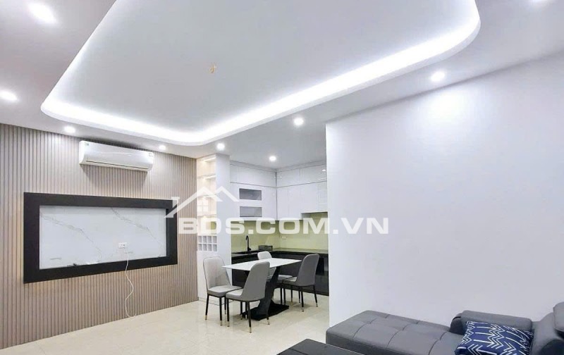Chỉ 8.2 Tỷ - 38m, 5 Tầng - Gần Phố - Full Nội Thất - Tô Vĩnh Diện, Thanh Xuân.