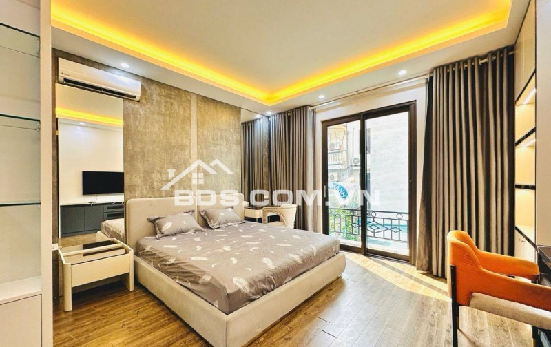 Nhà Đẹp Lô Góc, Gần Phố, Trương Định, Hoàng Mai 34m, 5 tầng, mt 4.7m, giá 9.5 tỷ
