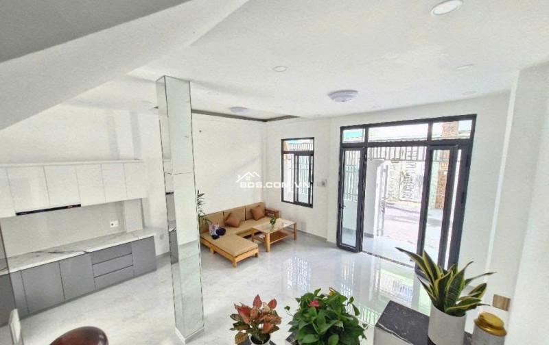 NHÀ ĐẸP – VỊ TRÍ VÀNG – GIÁ 6.7 TỶ CÓ THẬT!