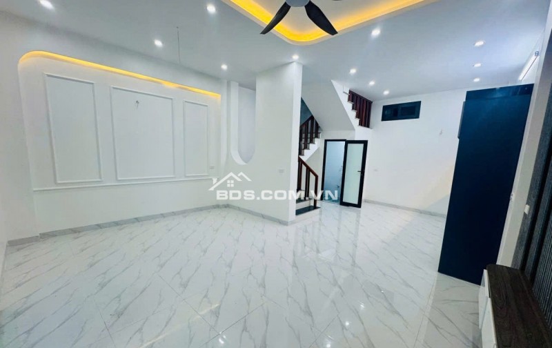 BÁN NHÀ ĐẸP 2.25 TỶ 3 TẦNG 50M2 ( ĐÔNG NAM ) NGÕ TRẦN NHẬT DUẬT