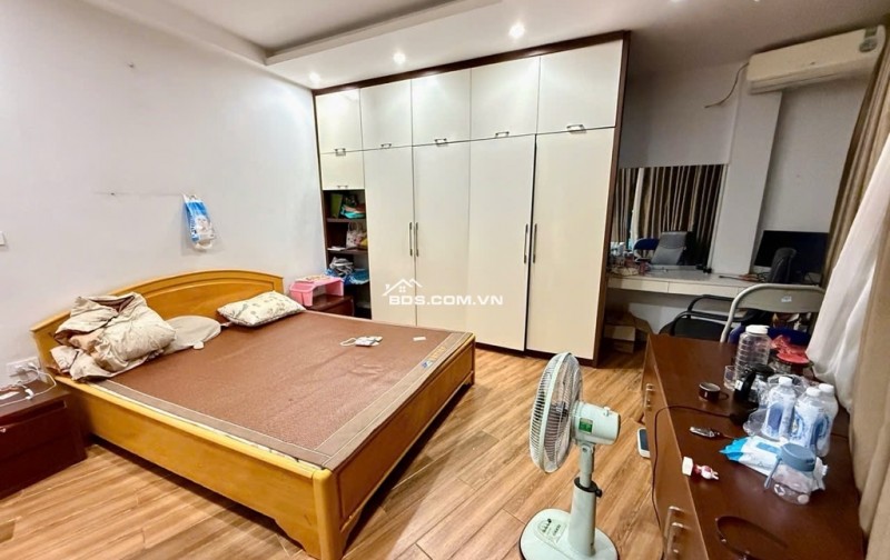 NHÀ ĐỐNG ĐA - MẶT NGÕ THÔNG - OTO ĐỖ CỬA - KINH DOANH ĐỈNH