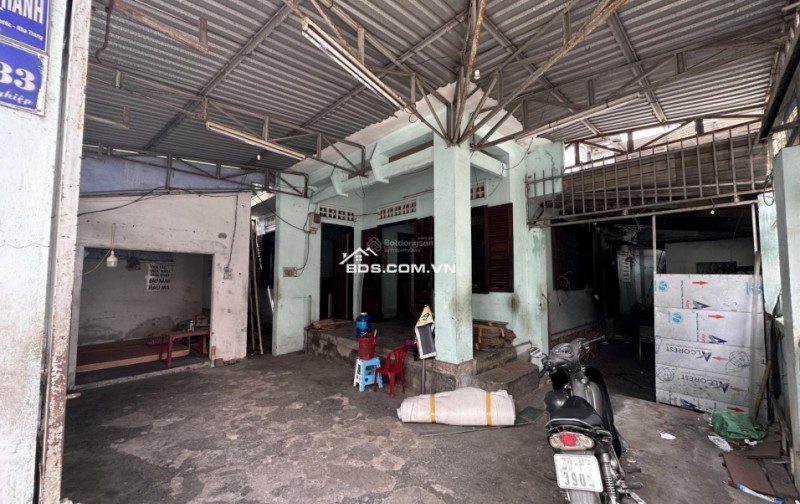 CHO THUÊ NHÀ LÔ GÓC 2 MẶT TIỀN – PHÙ HỢP KINH DOANH TẠI ĐƯỜNG ĐOÀN TRẦN NGHIỆP – NHA TRANG GIÁ 15 TRIỆU  / 1 THÁNG