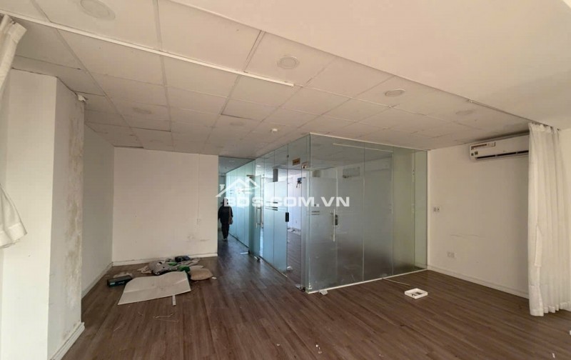 Cho thuê tòa nhà văn phòng, 283 Hùng Vương, Phường 9, Quận 5.