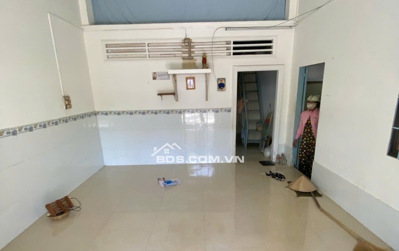 CHÍNH CHỦ CẦN BÁN NHÀ HẺM 242 QUANG TRUNG GẦN TtTHƯƠNG MẠI 30/4