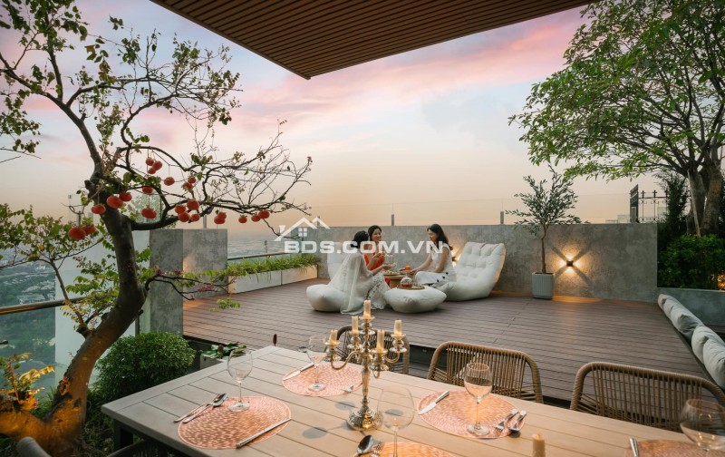 Siêu đẳng cấp, bán căn penhouse tòa Vinhomes Polis Liễu Giai - 300m2 - view siêu đẹp - giá mềm