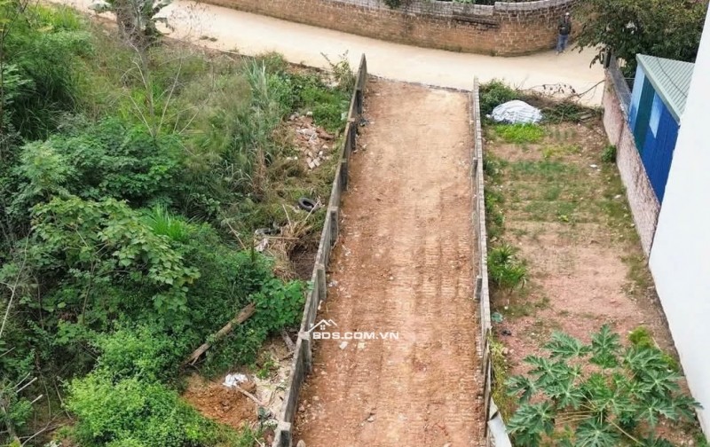 126m2, trục chính Sen Trì - Bình Yên - Thạch Thất - Hà Nội. Chỉ nhỉnh 3 tỷ. lh 0946377868