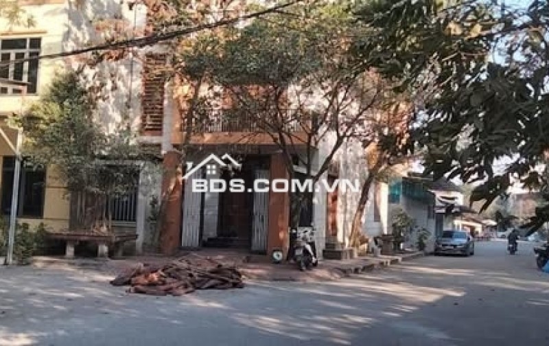 Bán nhà S = 112m2 ở tại thôn Tiền Thôn, Xã Văn Môn, tỉnh Bắc Ninh