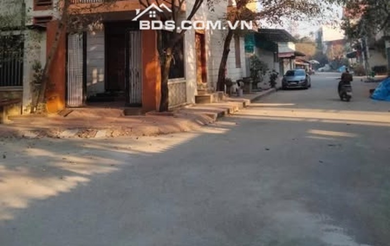 Bán nhà S = 112m2 ở tại thôn Tiền Thôn, Xã Văn Môn, tỉnh Bắc Ninh
