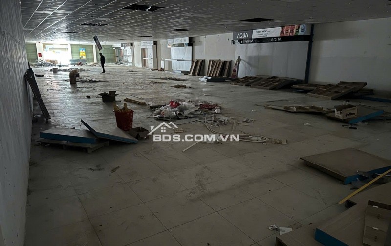 Cho thuê mặt bằng kinh doanh (vị trí đẹp) mặt tiền đường Quốc Lộ 13 Hiệp Bình Phước, Thủ Đức
