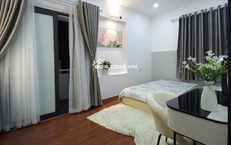  SIÊU HIÉM NHÀ MỚI 6 TẦNG THANG MÁY – Ô TÔ VÀO NHÀ – TRUNG TÂM SÀI ĐỒNG LONG BIÊN 