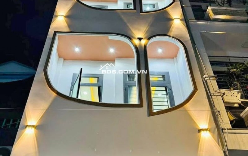 bán nhàn nguyển trải,p7,q5-4 tầng-hẻm 6m, ở hay cho thuêđều tốt-10 tỷ