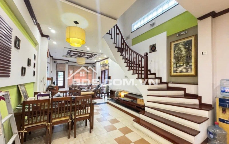 Bán nhà mặt phố Bà Triệu – 74m² x 6 tầng – lô góc – thu nhập 100tr/tháng – chỉ 68 tỷ