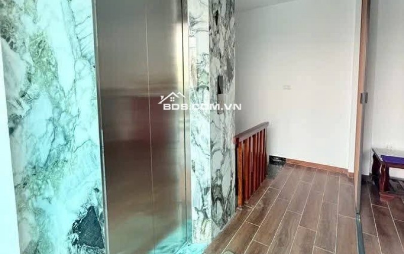 Nhà Đẹp Lô Góc, Ô Tô Đỗ Cửa Khương Hạ, Thanh Xuân 43m, 7 tầng, mt 6m, giá 18.5 tỷ.