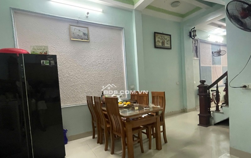 BÁN NHÀ ĐẸP 1.95 TỶ 3 TẦNG 45M2 ( ĐÔNG NAM ) NGÕ LÊ HỒNG PHONG
