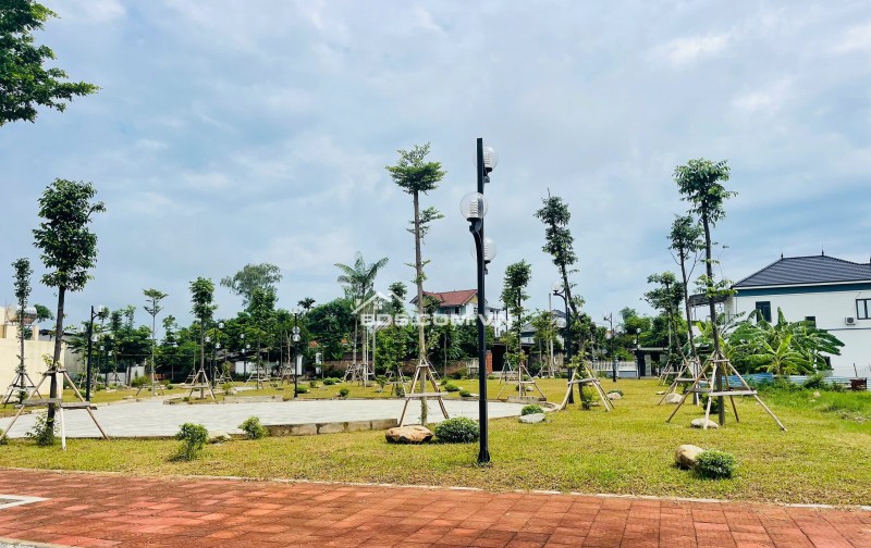 ĐẤT PHỐTam Giác Kết Nối Trung Tâm Hành Chính Mới 2 Phường Lớn Phổ Yên-Vạn Xuân