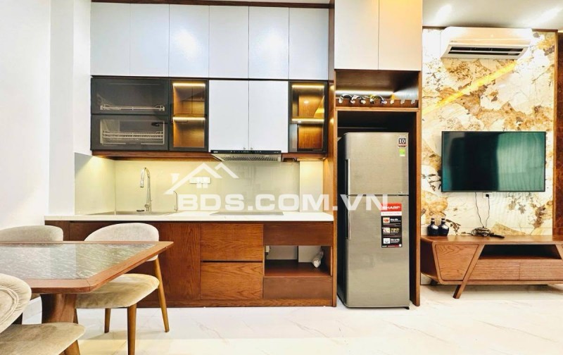 Nhà Đẹp Lô Góc, Gần Phố, Trương Định, Hoàng Mai 34m, 5 tầng, mt 4.7m, giá 9.5 tỷ