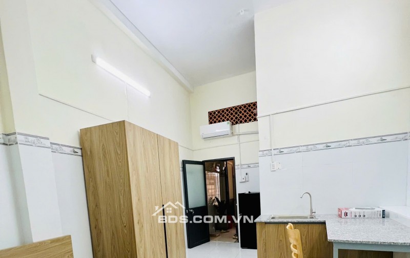 Cho thuê căn hộ full nội thất vị trí đẹp ngay Lý Chính Thắng Q3