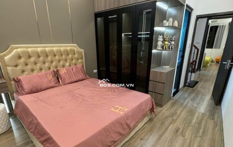 Bán Nhà Nguyễn Trãi, Thanh Xuân - Hàng Xóm Royal City - Ở Ngay - Oto Kinh Doanh - 43M, 4 Tầng.