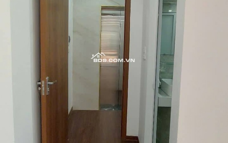 Nhỉnh #5 tỷ tọa lạc tại Quang Trung- Hà Đông | 35M2 - 4 Tầng - 4 MT | nhiều tiện ich