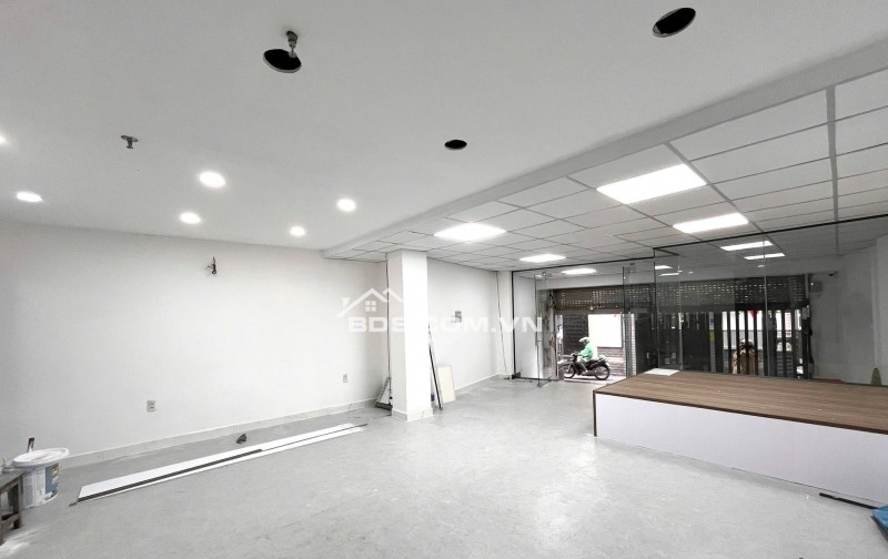CHÍNH CHỦ-MBKD/VĂN PHÒNG NGAY PHAN XÍCH LONG- VẠN KIẾP