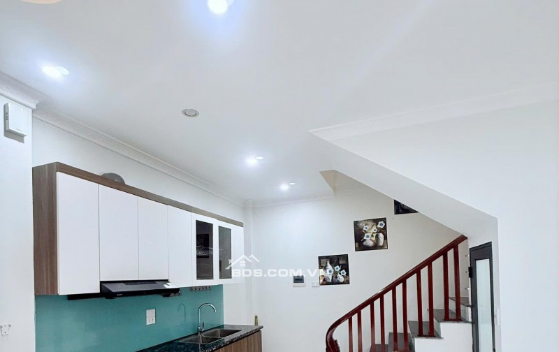 Nhỉnh 4 tỷ ,CC gửi bán căn tại Yên Nghĩa - Hà Đông  35m2- 5 tầng-  MT 7.7m nhà mới