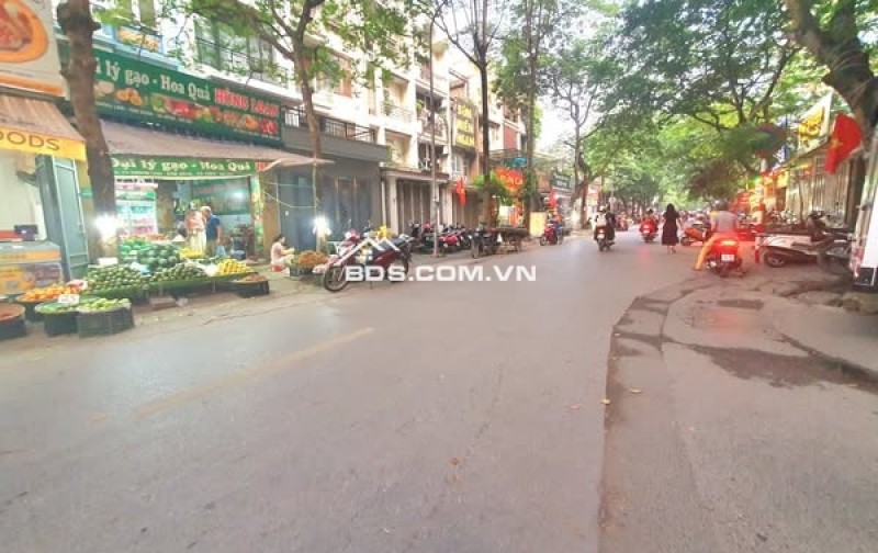 BÁN NHÀ   NGUYỄN KHUYẾN  70 m - 5 Tầng  Chỉ nhỉnh 18 Tỷ -  E. Khoa 0904266501