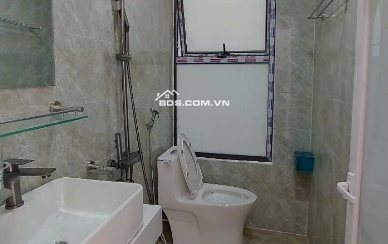 Nhỉnh #5 tỷ tọa lạc tại Quang Trung- Hà Đông | 35M2 - 4 Tầng - 4 MT | nhiều tiện ich