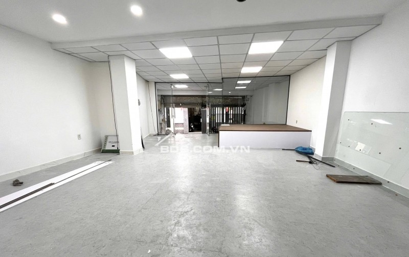 CHÍNH CHỦ-MBKD/VĂN PHÒNG NGAY PHAN XÍCH LONG- VẠN KIẾP