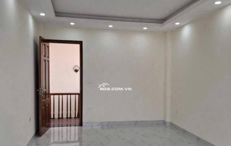 BÁN NHÀ MỚI TINH – HUỲNH CUNG, THANH TRÌ – Ô TÔ ĐỖ CỬA