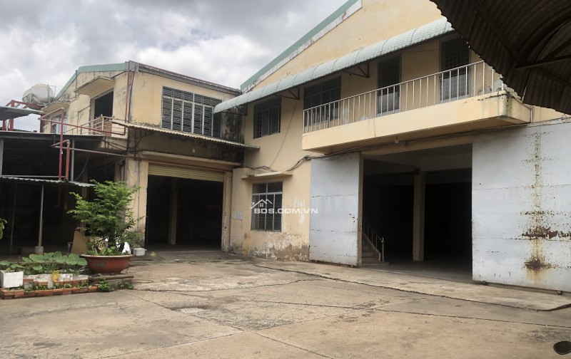 Cho thuê nhà xưởng 2400m2 Đông Hưng Thuận Quận 12
