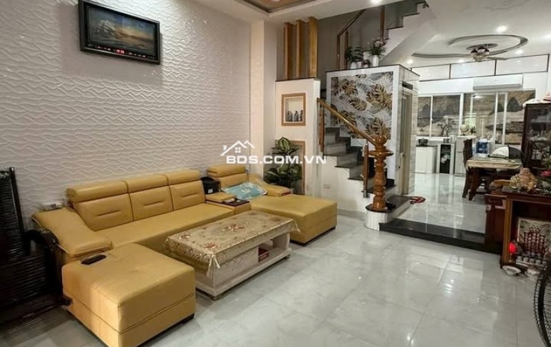 BÁN NHÀ MẶT TIỀN 10m, NHÀ BÈ: KINH DOANH NGAY, SỔ ĐỎ TRAO TAY!