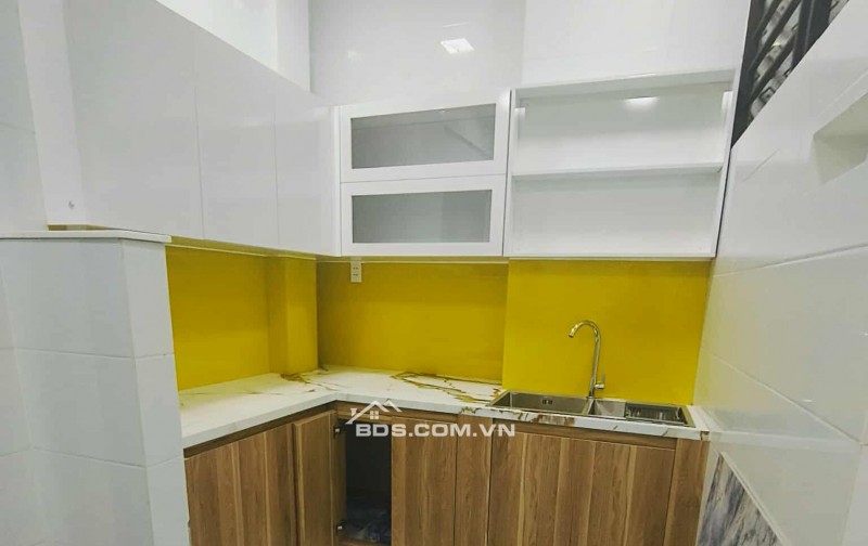NHÀ SÁT HẺM XE HƠI DƯƠNG BÁ TRẠC QUẬN 8 4.5x12-3 TẦNG- NHỈNH 5 T.Ỷ GỌI 0934040711