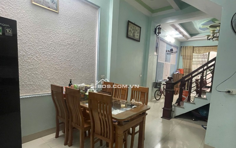 BÁN NHÀ ĐẸP 1.95 TỶ 3 TẦNG 45M2 ( ĐÔNG NAM ) NGÕ LÊ HỒNG PHONG