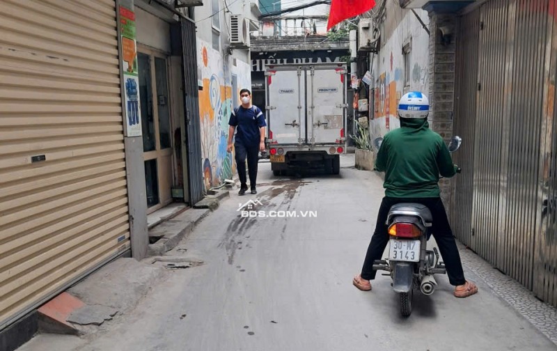 Bán Nhà Vũ Tông Phan, Thanh Xuâ - Oto - Gần Phố - Kinh Doanh - 41m, 5 Tầng - Chỉ 9.6 Tỷ.