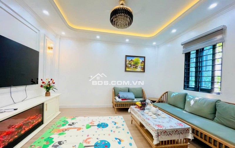 Nhà Đẹp Ở Ngay Minh Khai, Hai Bà Trưng 45m, 4 tầng, giá 9.1 tỷ.