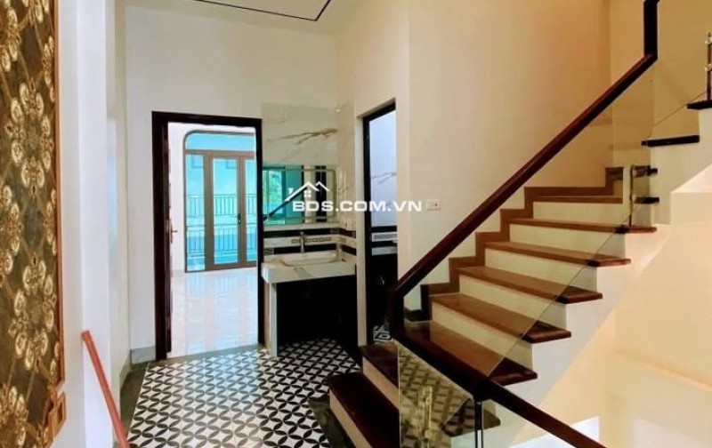 BÁN NHÀ 5.2 TỶ 4 TẦNG 62M2 VỊ TRÍ CỰC ĐẸP KHU ĐÔ THỊ THỐNG NHẤT
