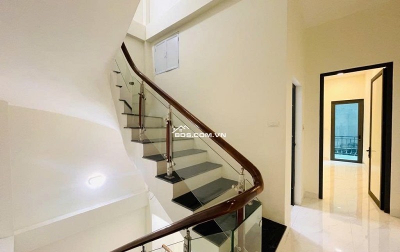 BÁN NHÀ PHÂN LÔ, OTO, GẦN PHỐ, 59M* 4 TẦNG, TÔ VĨNH DIỆN, THANH XUÂN.