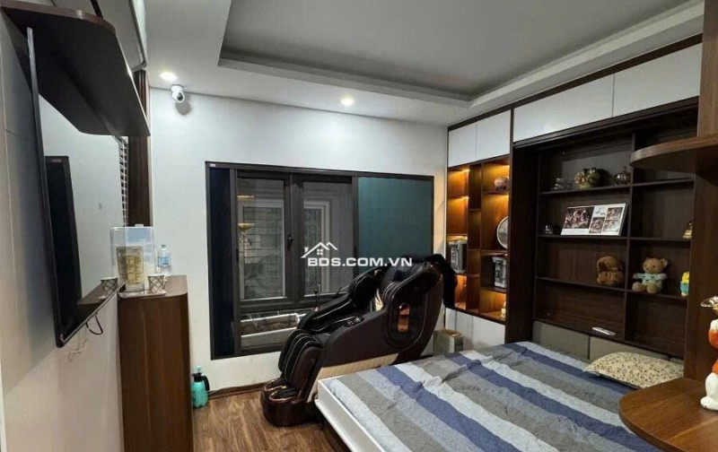 BÁN NHÀ NGÕ Ô TÔ TÂN MAI, HOÀNG MAI 36Mx5T, MT 4.5M GIÁ 9.98 TỶ