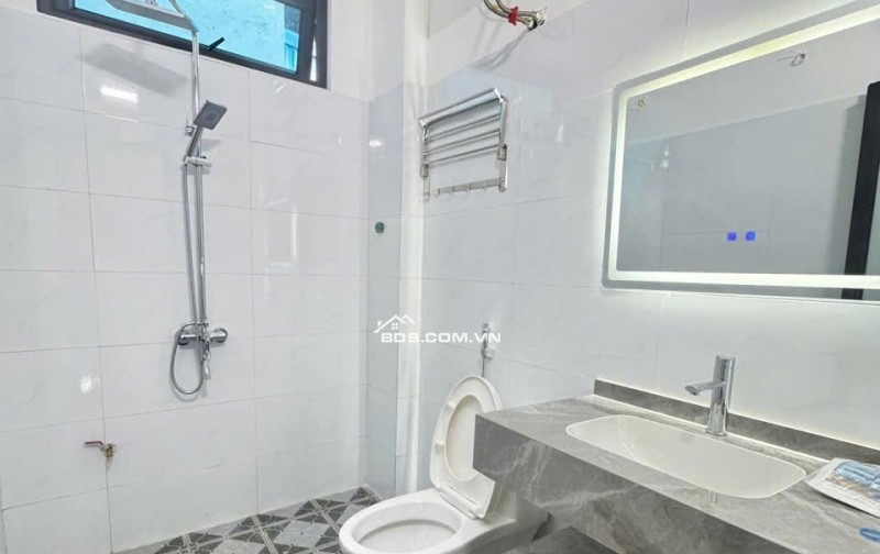 BÁN NHÀ ĐẸP 2.25 TỶ 3 TẦNG 50M2 ( ĐÔNG NAM ) NGÕ TRẦN NHẬT DUẬT