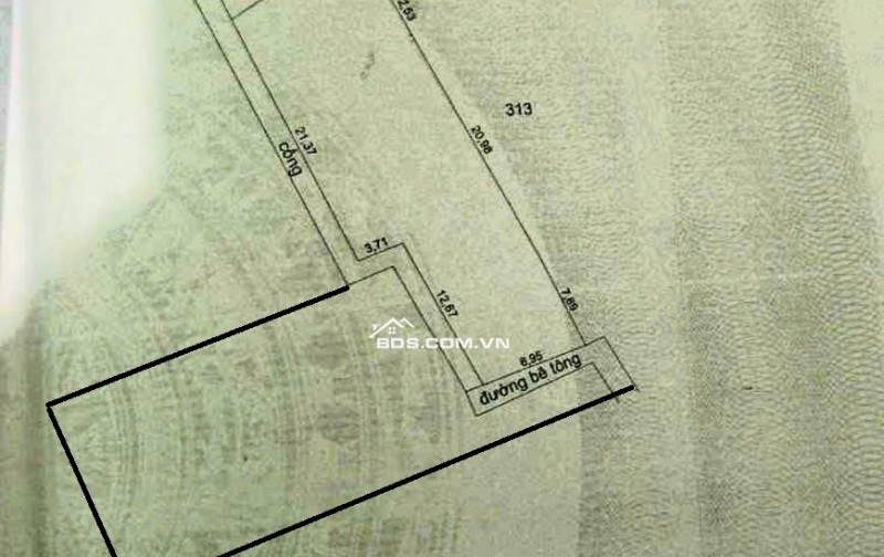 Nhà cấp 4 rất đẹp trên lô đất 400 m2 ngay KCN 