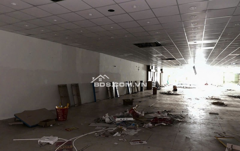 Cho thuê mặt bằng kinh doanh (vị trí đẹp) mặt tiền đường Quốc Lộ 13 Hiệp Bình Phước, Thủ Đức