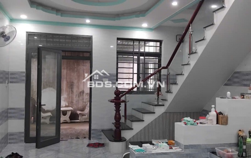 BÁN NHÀ ĐẤT TẠI PHƯỜNG THANH ĐỨC TỈNH VĨNH LONG. 5X15. GIÁ 1.150.000.000. LH:0972722110.