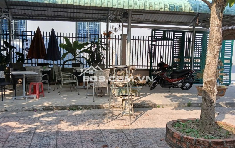 Ngộp Bank. Bán lô đất 2400m2. tặng Căn BIỆT THỰ LONG LANH  DT870 Cầu Rạch Miễu 2.