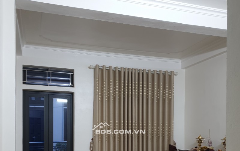 BÁN NHÀ 3.5 TỶ 3 TẦNG 54M2 NGÕ 2 Ô TÔ TRÁNH NHAU GẦN HỒ VỊ XUYÊN
