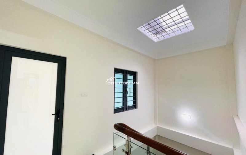 BÁN NHÀ PHÂN LÔ, OTO, GẦN PHỐ, 59M* 4 TẦNG, TÔ VĨNH DIỆN, THANH XUÂN.