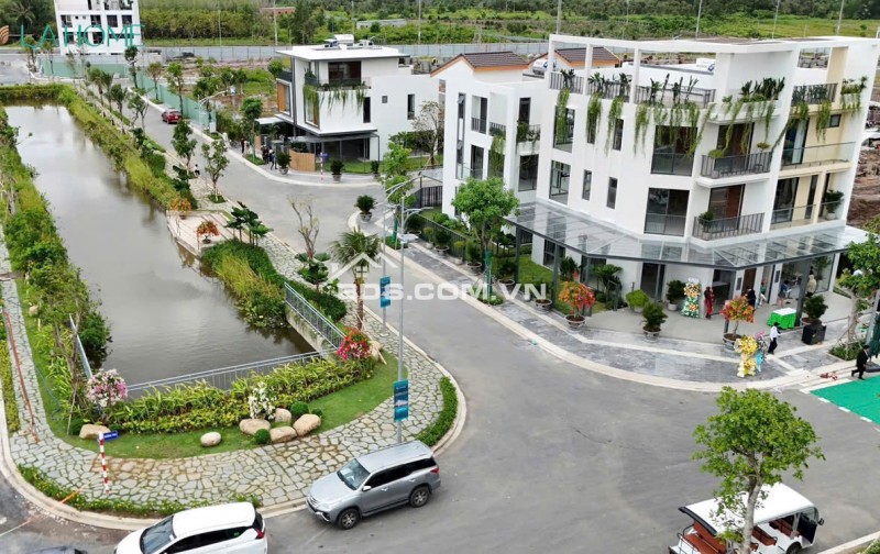 Nhà phố giáp Bình Chánh chỉ trả trước 850 triệu